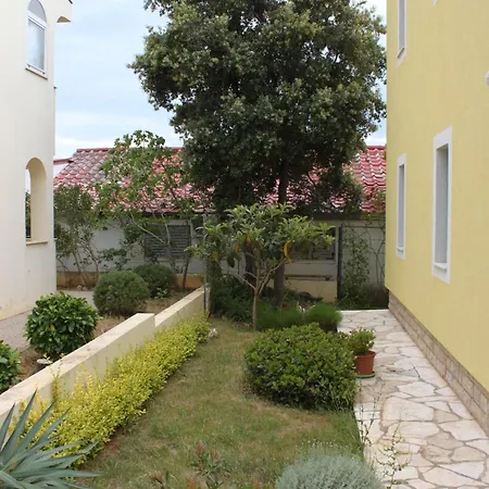Appartamento With Wifi Petrcane, Zadar - 6334
